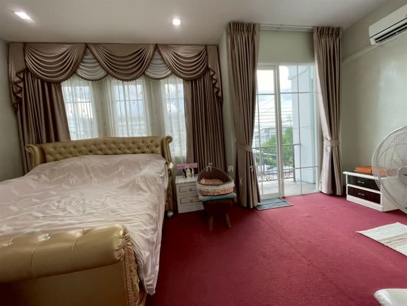 Golden Town 2 Ladprao-Kaset Nawamin, Bangkok, Soi Nawamin 42 Yak 27, Khlong Kum, Bueng Kum, Bangkok, 4 Bedrooms, 120 sqm, Townhouse For Sale, by คุณ สุภัตรา พลอยแดง (แพร), 500409550 - DDproperty.com