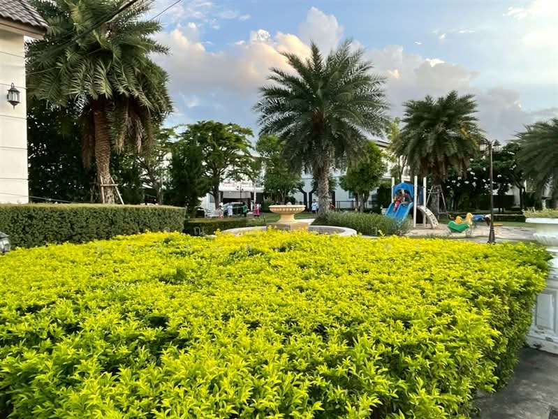 Golden Town 2 Ladprao-Kaset Nawamin, Bangkok, Soi Nawamin 42 Yak 27, Khlong Kum, Bueng Kum, Bangkok, 4 Bedrooms, 120 sqm, Townhouse For Sale, by คุณ สุภัตรา พลอยแดง (แพร), 500409550 - DDproperty.com
