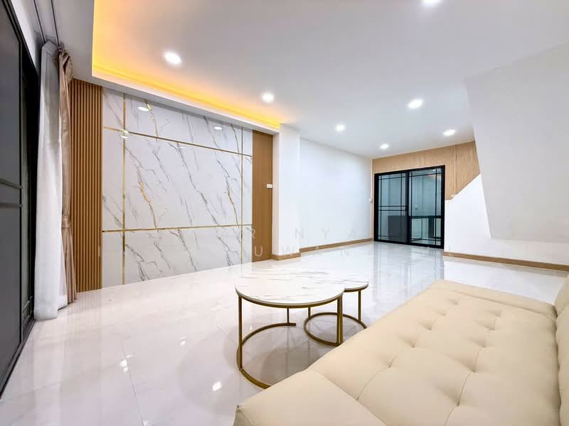 สวนผัก 19 ตลิ่งชัน, กรุงเทพ, ตลิ่งชัน, กรุงเทพ, 105 ตร.ม., ทาวน์เฮ้าส์ ขาย, โดย Parinya Ingkasuwanakul, 500409560 - DDproperty.com