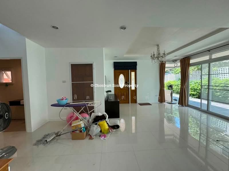ให้เช่าบ้านเดี่ยวหลังใหญ่ เนื้อที่เยอะ ม.เดอะบูเลอร์วาร์ด ศรีราชา, Chon Buri (Pattaya), Surasak, Si Racha, Chon Buri (Pattaya), 3 Bedrooms, 250 sqm, Single Detached House For Rent, by Dusit Saengfa, 500409564 - DDproperty.com