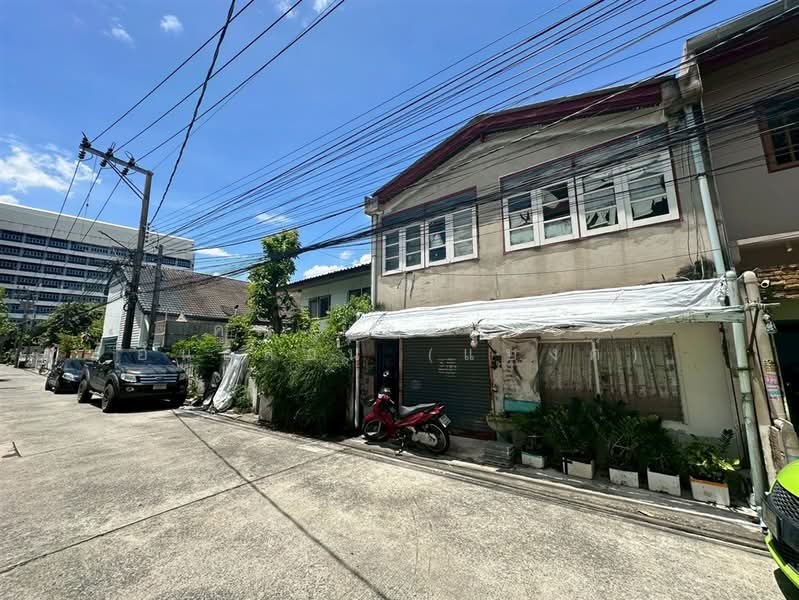 ที่ดินแถมสิ่งปลูกสร้าง 26.5 ตร.ว. ซอยลาดพร้าว63 แยก10 ใกล้โรงเรียนนวมินทราชินูทิศ บดินทรเดชา, กรุงเทพ, ถนนลาดพร้าว, สะพานสอง, วังทองหลาง, กรุงเทพ, 106 ตร.ม., ที่ดิน ขาย, โดย คุณ ยุทธการ อินธิสอน (แบงค์), 500409610 - DDproperty.com