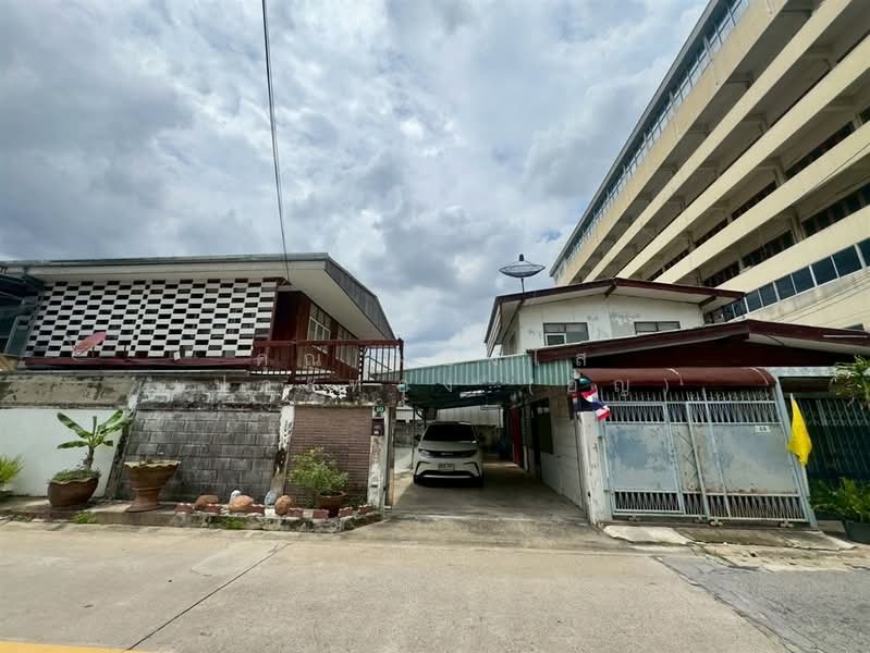 ที่ดิน+บ้าน 2 ชั้น 104 ตร.ว. ที่ดิน+บ้าน ซอยจรัญสนิทวงศ์41 ถนนจรัญสนิทวงศ์, กรุงเทพ, ถนนจรัญสนิทวงศ์, บางขุนนนท์, บางกอกน้อย, กรุงเทพ, 416 ตร.ม., ที่ดิน ขาย, โดย คุณ ผ่องใส เปาะทอง (อัญ), 500409638 - DDproperty.com