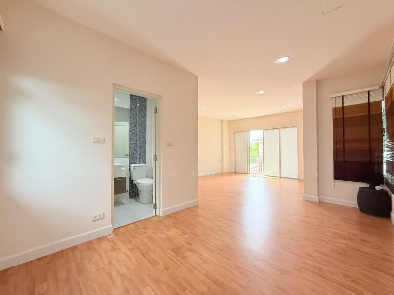 Life Bangkok Boulevard Rama 2, Bangkok, Rama 2 Road, Chom Thong, Bangkok, 3 Bedrooms, 100 sqm, Single Detached House For Sale, by The Best Property ดาด้า, 500409647 - DDproperty.com