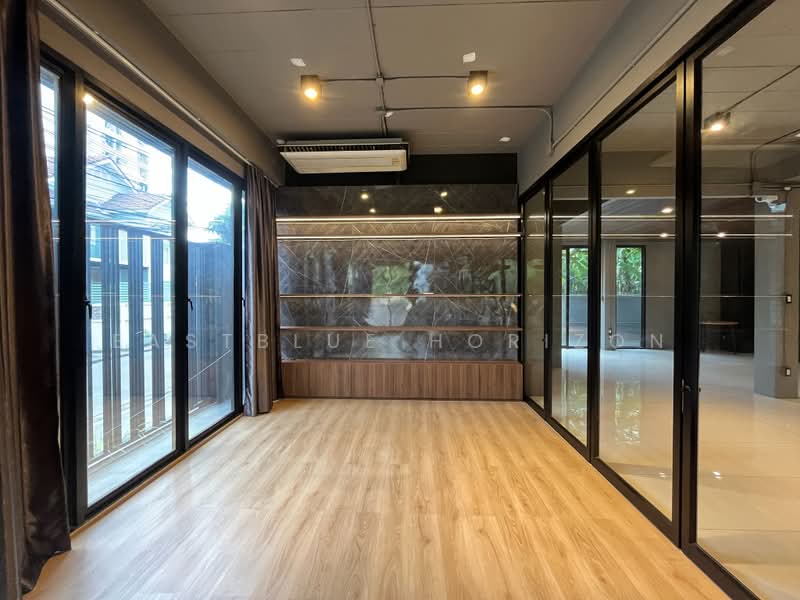 Office Area Ladprao, Bangkok, Chatuchak, Chatuchak, Bangkok, , 1,200 sqm, Office Space For Sale, by Eastblue Horizon, 500409688 - DDproperty.com