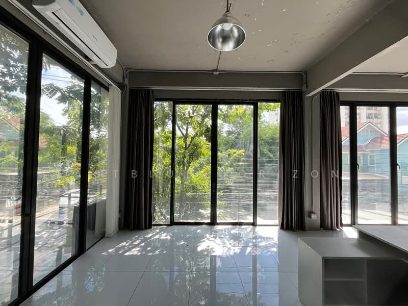 Office Area Ladprao, Bangkok, Chatuchak, Chatuchak, Bangkok, , 1,200 sqm, Office Space For Sale, by Eastblue Horizon, 500409688 - DDproperty.com
