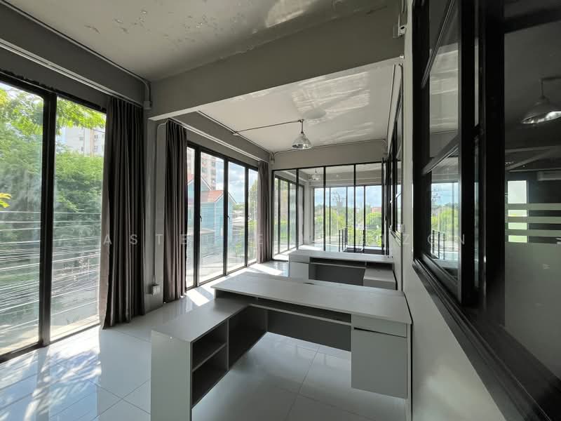 Office Area Ladprao, กรุงเทพ, จตุจักร, จตุจักร, กรุงเทพ, 1,200 ตร.ม., สำนักงาน ขาย, โดย Eastblue Horizon, 500409688 - DDproperty.com