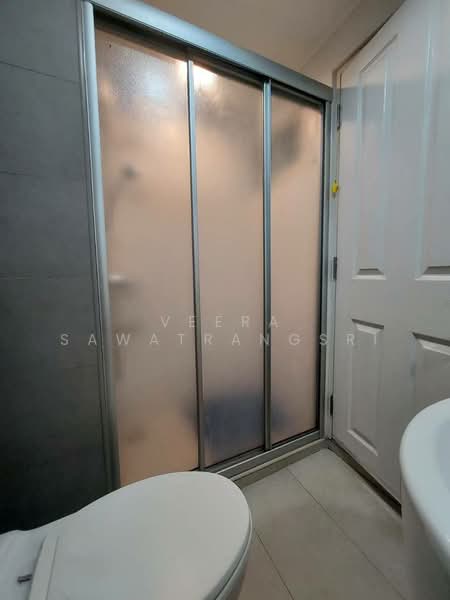 Lumpini Place Ratchayothin, Bangkok, 1484 Phahonyothin Road, Chan Kasem, Chatuchak, Bangkok, 1 Bedroom, 28 sqm, Condo For Sale, by Veera Sawatrangsri, 500409710 - DDproperty.com