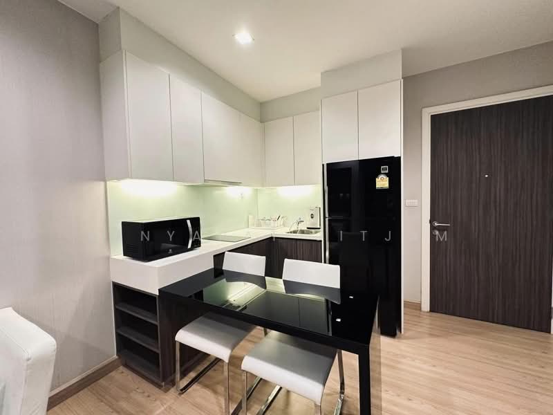 Urbano Absolute Sathon-Taksin, Bangkok, 345 Charoen Nakhon 14/2 Alley, Khlong Ton Sai, Khlong San, Bangkok, 1 Bedroom, 38 sqm, Condo For Rent, by Kanyarat Jitjam, 500409718 - DDproperty.com