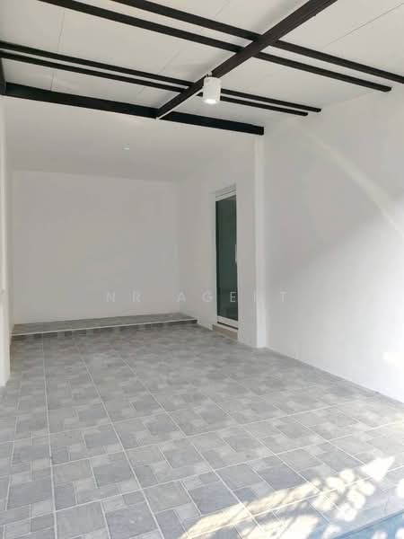 Baan Buathong 4, Nonthaburi, Ban Kluay-Sai Noi Road, Phimonrat, Bang Bua Thong, Nonthaburi, 4 Bedrooms, 101 sqm, Townhouse For Sale, by NR AGENT, 500409722 - DDproperty.com