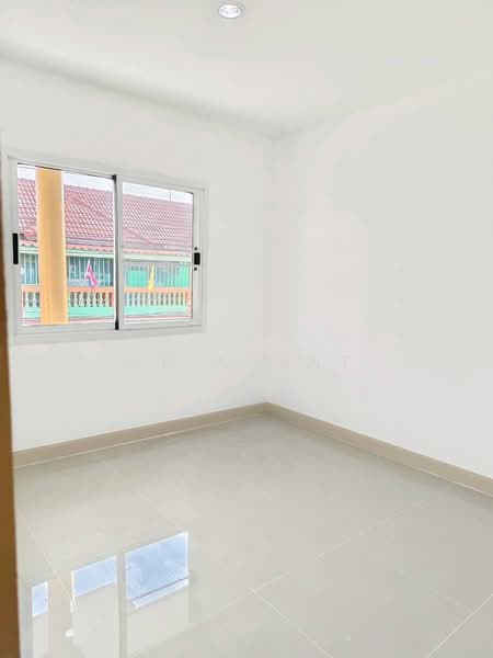 Baan Buathong 4, Nonthaburi, Ban Kluay-Sai Noi Road, Phimonrat, Bang Bua Thong, Nonthaburi, 4 Bedrooms, 101 sqm, Townhouse For Sale, by NR AGENT, 500409722 - DDproperty.com