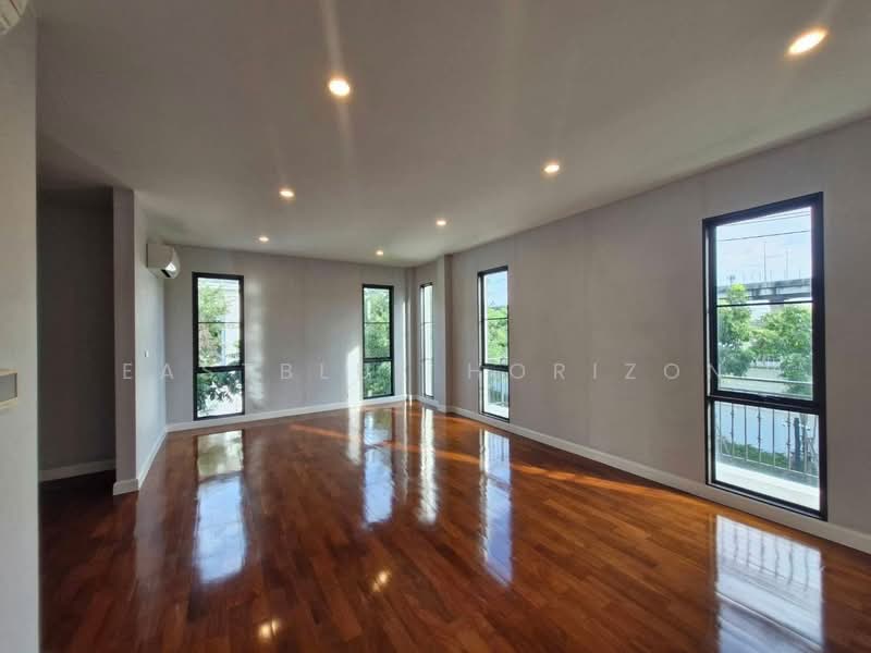 Niyham Boromratchachonnani, Bangkok, Borommaratchachonnani Sala Thammasop, Sala Thammasop, Thawi Watthana, Bangkok, 4 Bedrooms, 461 sqm, Single Detached House For Sale, by Eastblue Horizon, 500409763 - DDproperty.com
