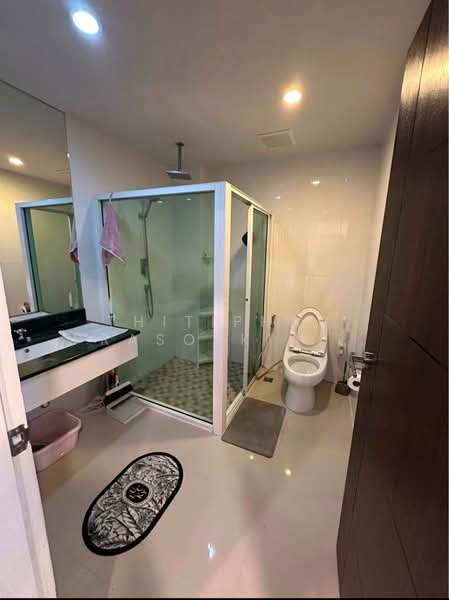 Tourmaline Gold Sathorn-Taksin, Bangkok, 14 Charoen Nakhon Rd, Khlong Ton Sai, Khlong San, Bangkok, 1 Bedroom, 40 sqm, Condo For Rent, by Thitiphan Prasopkiatpoca, 500409772 - DDproperty.com