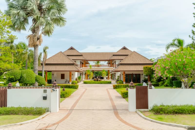 Palm Hills Golf Club and Residence, Phetchaburi, 1444 Phet Kasem Rd, Cha-am, Cha-Am, Phetchaburi, 4 Bedrooms, 525 sqm, Villa For Sale, by สุมาลี วิไลประเสริฐ, 500409803 - DDproperty.com
