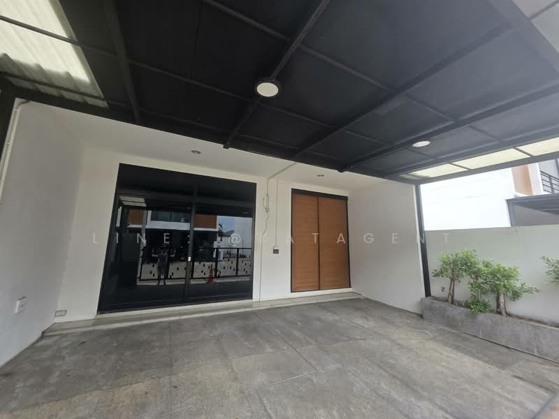 The Proud Wongwaen-Ramintra, Bangkok, Soi 15 Suan Laem Klong Nueng Road, Bang Chun, Khlong Sam Wa, Bangkok, 3 Bedrooms, 144 sqm, Single Detached House For Rent, by Line: @KatAgent, 500409812 - DDproperty.com