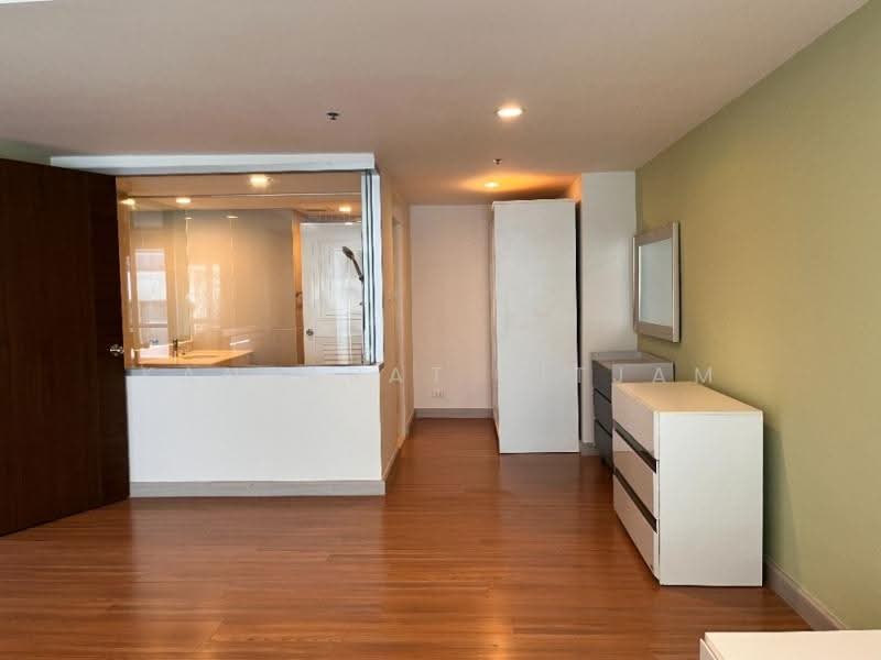 The Trendy, Bangkok, 10 Soi Sukhumvit 13, Khlongtoei Nua, Watthana, Bangkok, 1 Bedroom, 74 sqm, Condo For Rent, by Kanyarat Jitjam, 500409858 - DDproperty.com