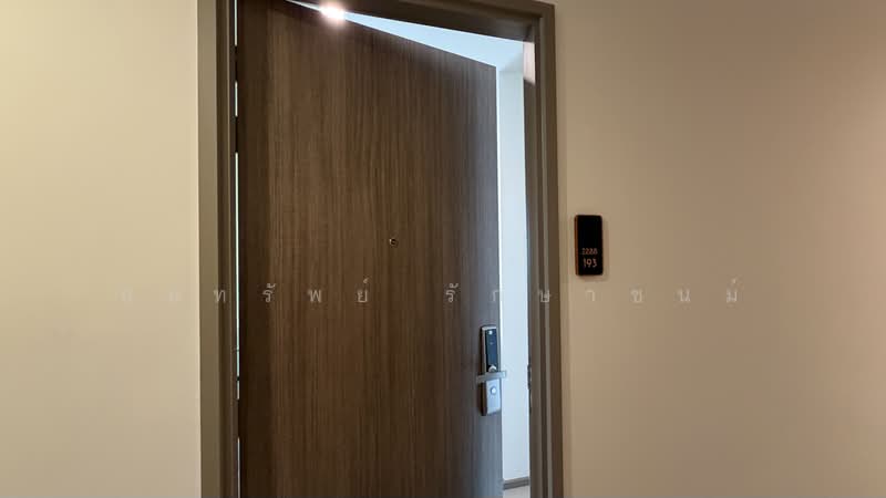The Base Phetchaburi-Thonglor, Bangkok, Phetchaburi Rd, Bang Kapi, Huai Khwang, Bangkok, 1 Bedroom, 31 sqm, Condo For Rent, by ธนทรัพย์ รักษาชนม์, 500409862 - DDproperty.com