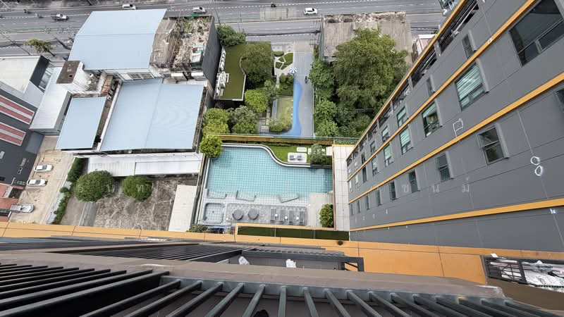 The Base Phetchaburi-Thonglor, Bangkok, Phetchaburi Rd, Bang Kapi, Huai Khwang, Bangkok, 1 Bedroom, 31 sqm, Condo For Rent, by ธนทรัพย์ รักษาชนม์, 500409862 - DDproperty.com