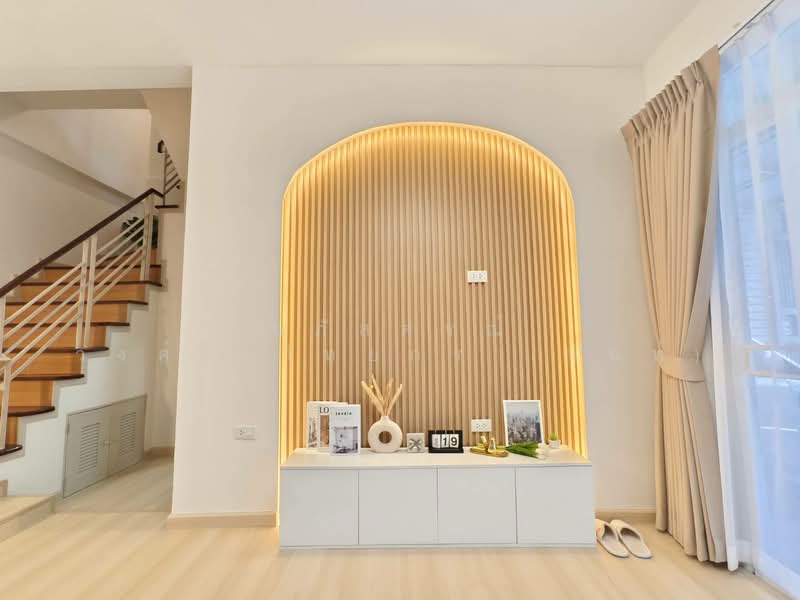 Ruenruedee 3 Ramintra-Hathairaj, Bangkok, Hathairat Road, Min Buri, Bangkok, 4 Bedrooms, 92 sqm, Townhouse For Sale, by นภัสศรณ์ วงศ์สินไทยกร (นันท์), 500409867 - DDproperty.com