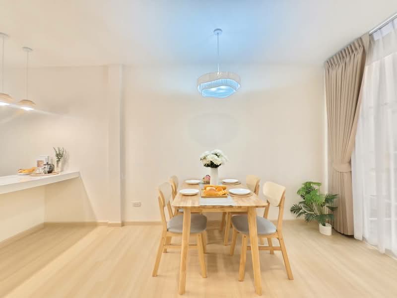 Ruenruedee 3 Ramintra-Hathairaj, Bangkok, Hathairat Road, Min Buri, Bangkok, 4 Bedrooms, 92 sqm, Townhouse For Sale, by นภัสศรณ์ วงศ์สินไทยกร (นันท์), 500409867 - DDproperty.com