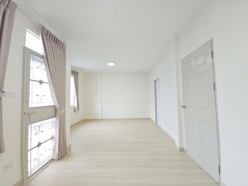 Ruenruedee 3 Ramintra-Hathairaj, Bangkok, Hathairat Road, Min Buri, Bangkok, 4 Bedrooms, 92 sqm, Townhouse For Sale, by นภัสศรณ์ วงศ์สินไทยกร (นันท์), 500409867 - DDproperty.com