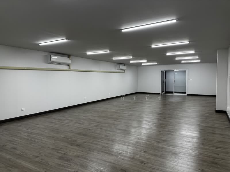 Rent Office space near Pinklao and Siriraj Hospital., Bangkok, Arun Amarin, Bangkok Noi, Bangkok, , 80 sqm, Office Space For Rent, by Suchart Gambhir, 500409949 - DDproperty.com