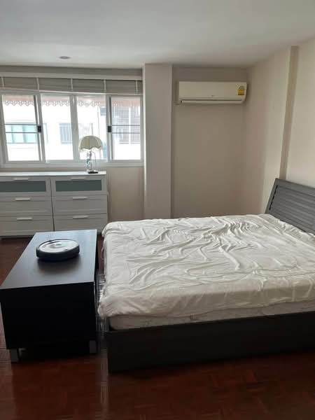 Townhouse, 4 Beds Near BTS Punnawithi, Bangkok, Bang Chak, Phra Khanong, Bangkok, 4 Bedrooms, 200 sqm, Townhouse For Rent, by Thiti Boonchurn, 500409964 - DDproperty.com