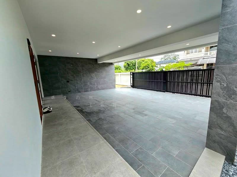EDEN Srinakarin Suan Luang, Bangkok, Dok Mai, Prawet, Bangkok, 4 Bedrooms, 416 sqm, Single Detached House For Sale, by สรภพ ยอดไชย (สีฝุ่น), 500409967 - DDproperty.com