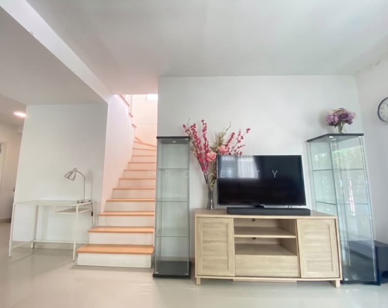 Pruksa Ville 92 Onnut-Suvarnabhumi, Samut Prakan, Soi Ladkrabang 14/1, Ladkrabang Road, Rachathewa, Bang Plee, Samut Prakan, 3 Bedrooms, 110 sqm, Townhouse For Sale, by PP Property, 500409973 - DDproperty.com