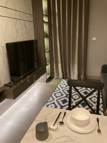 The Esse at Singha Complex, Bangkok, 1788 New Petchaburi Rd, Khlongtoei Nua, Watthana, Bangkok, 1 Bedroom, 35 sqm, Condo For Rent, by Juthabhorn Uppachit (Amy), 500410028 - DDproperty.com
