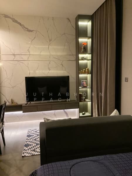 The Esse at Singha Complex, Bangkok, 1788 New Petchaburi Rd, Khlongtoei Nua, Watthana, Bangkok, 1 Bedroom, 35 sqm, Condo For Rent, by Juthabhorn Uppachit (Amy), 500410028 - DDproperty.com