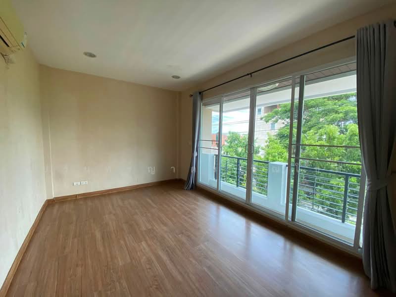 Baan Klang Muang Ladprao 71, Bangkok, Soi Nakniwat 34, Lat Phrao, Lat Phrao, Bangkok, 3 Bedrooms, 167 sqm, Townhouse For Rent, by ปรินทร์ญาดา ชิณโชติ, 500410059 - DDproperty.com