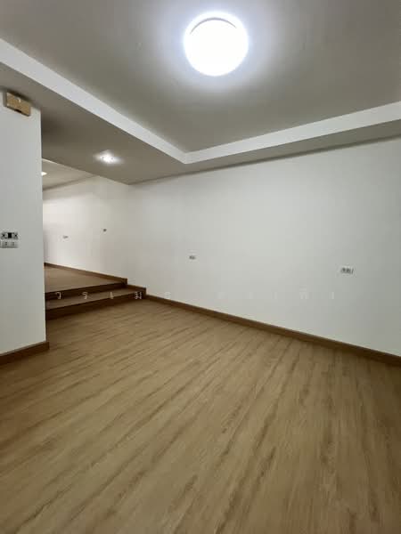 Supalai Ville Srinakarin-King Kaeo, Samut Prakan, Kingkaew-Srinakarin Road, Bangphli Yai, Bang Plee, Samut Prakan, 4 Bedrooms, 180 sqm, Townhouse For Sale, by วรเมธ คงเพ็ง, 500410074 - DDproperty.com