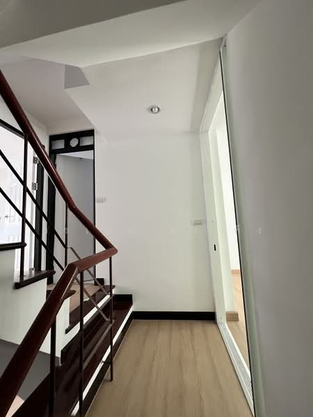 Supalai Ville Srinakarin-King Kaeo, Samut Prakan, Kingkaew-Srinakarin Road, Bangphli Yai, Bang Plee, Samut Prakan, 4 Bedrooms, 180 sqm, Townhouse For Sale, by วรเมธ คงเพ็ง, 500410074 - DDproperty.com