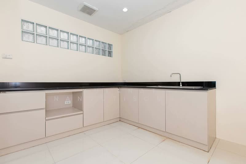 Baan Klang Muang Sukhumvit 77 : บ้านกลางเมือง สุขุมวิท 77, กรุงเทพ, ซอย อ่อนนุช 17, สวนหลวง, กรุงเทพ, 178 ตร.ม., ทาวน์เฮ้าส์ ขาย, โดย Kulanat Ananvutisombat, 500410089 - DDproperty.com