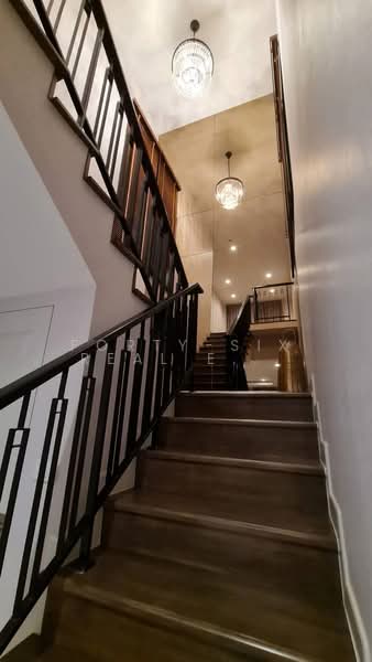 Bangkok Boulevard Rama 9, Bangkok, Kanchanaphisek Ring Road, Saphan Sung, Bangkok, 3 Bedrooms, 250 sqm, Single Detached House For Rent, by Forty-Six Real Estate Group, 500410099 - DDproperty.com
