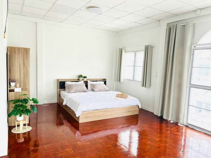 ให้เช่าบ้านแฝดหลังใหญ่รีโนเวทใหม่ บางพระ ศรีราชา, Chon Buri (Pattaya), Bang Phra, Si Racha, Chon Buri (Pattaya), 4 Bedrooms, 150 sqm, Semi-Detached House (Twin House) For Rent, by Dusit Saengfa, 500410107 - DDproperty.com