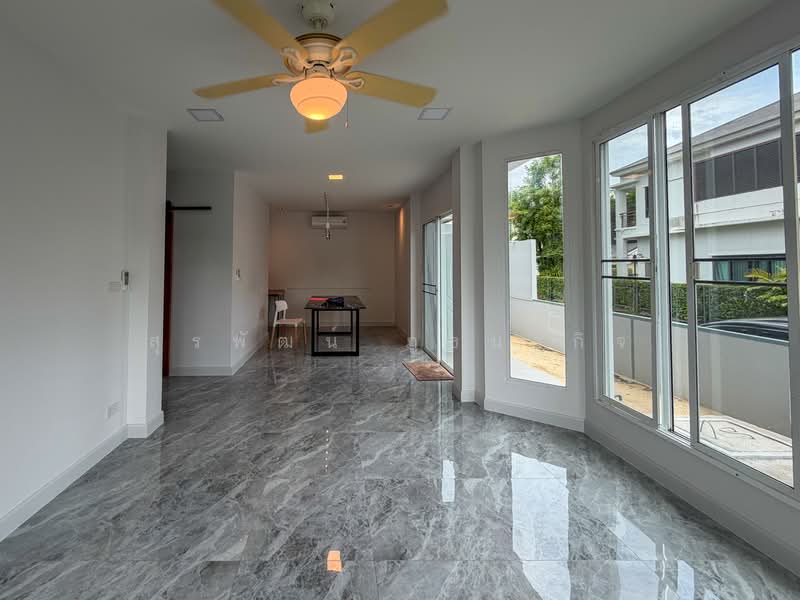 Perfect Place Sukhumvit 77-Suvarnabhumi, Samut Prakan, Lat Krabang Road, Rachathewa, Bang Plee, Samut Prakan, 4 Bedrooms, 170 sqm, Single Detached House For Sale, by สุรพัฒน์ ภูธนากิจ, 500410111 - DDproperty.com