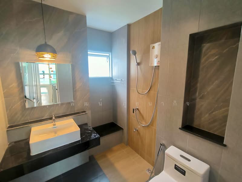 Perfect Place Sukhumvit 77-Suvarnabhumi, Samut Prakan, Lat Krabang Road, Rachathewa, Bang Plee, Samut Prakan, 4 Bedrooms, 170 sqm, Single Detached House For Sale, by สุรพัฒน์ ภูธนากิจ, 500410111 - DDproperty.com