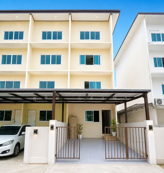 ให้เช่าอาคารพาณิชย์ 3 ชั้น ใกล้โรบินสัน บ่อวิน ศรีราชา, Chon Buri (Pattaya), Bo Win, Si Racha, Chon Buri (Pattaya), , 200 sqm, Shophouse For Rent, by Dusit Saengfa, 500410121 - DDproperty.com