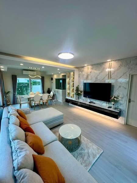 Chaiyaphruek Ramindra Expressway-Chatuchot, Bangkok, Kanchanapisek Road, Sam Wa Tawan Tok, Khlong Sam Wa, Bangkok, 3 Bedrooms, 165 sqm, Single Detached House For Rent, by Airada Parasarn, 500410169 - DDproperty.com