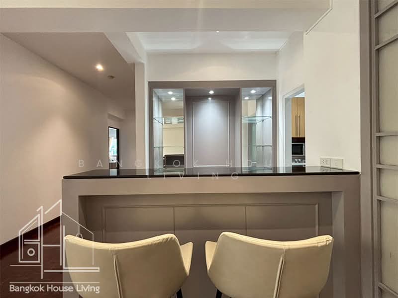 Prompong Mansion, Bangkok, 36 Soi Sukhumvit 39, Khlongtoei Nua, Watthana, Bangkok, 3 Bedrooms, 250 sqm, Condo For Rent, by Bangkok House Living, 500410173 - DDproperty.com