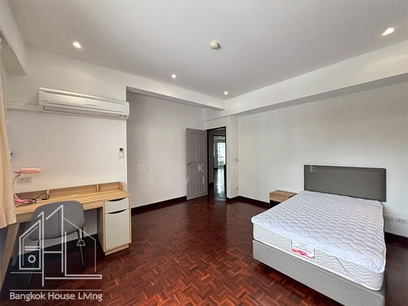 Prompong Mansion, Bangkok, 36 Soi Sukhumvit 39, Khlongtoei Nua, Watthana, Bangkok, 3 Bedrooms, 250 sqm, Condo For Rent, by Bangkok House Living, 500410173 - DDproperty.com