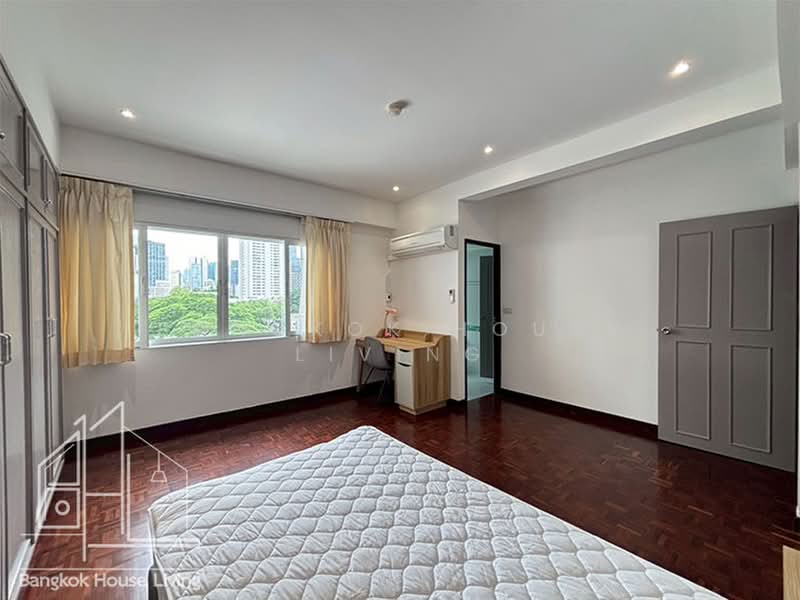 Prompong Mansion, Bangkok, 36 Soi Sukhumvit 39, Khlongtoei Nua, Watthana, Bangkok, 3 Bedrooms, 250 sqm, Condo For Rent, by Bangkok House Living, 500410173 - DDproperty.com