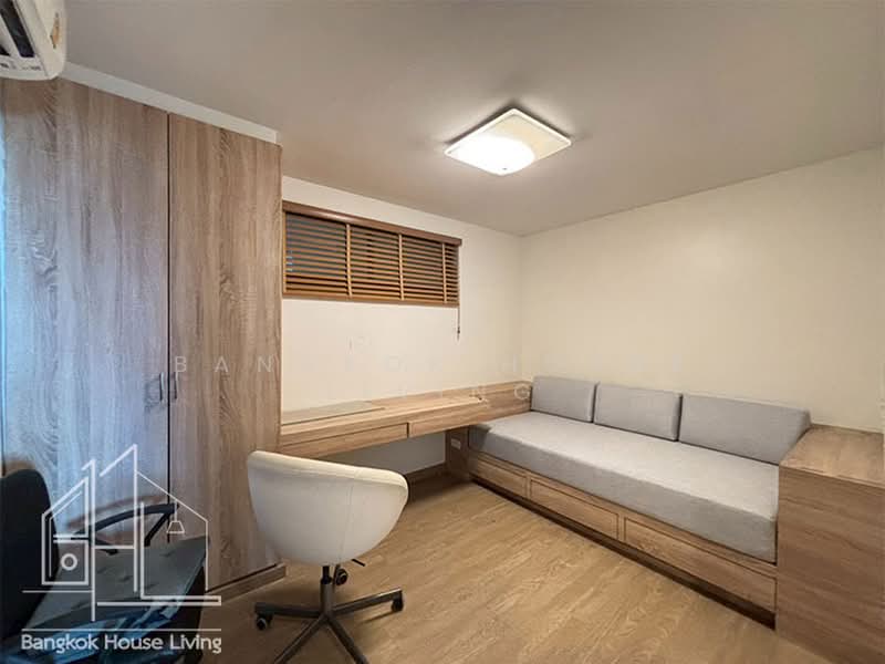 Royal Castle Sukhumvit, Bangkok, 30 Soi Sukhumvit 39, Khlongtoei Nua, Watthana, Bangkok, 3 Bedrooms, 133 sqm, Condo For Rent, by Bangkok House Living, 500410183 - DDproperty.com