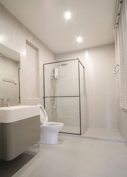 Baan Klang Muang British Town Srinakarin, Samut Prakan, Soi Baan Klang Muang British Town Srinakarin, Bang Kaeo, Bang Plee, Samut Prakan, 3 Bedrooms, 230 sqm, Townhouse For Rent, by บุษบา รัตนวงษ์ชัย, 500410217 - DDproperty.com
