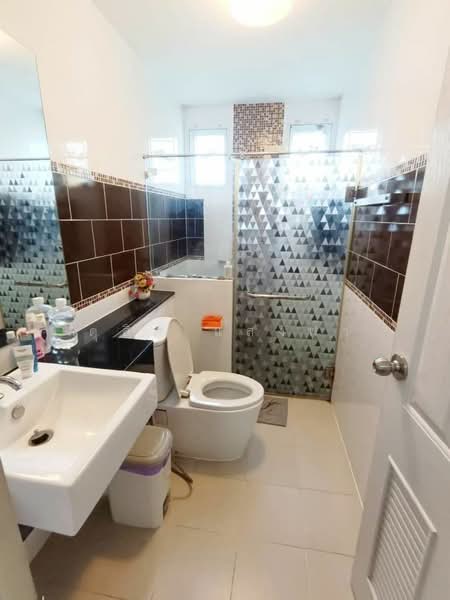 ให้เช่าบ้านเดี่ยวหลังใหญ่ ม.เลควัลเล่ย์ บ่อวิน ศรีราชา, Chon Buri (Pattaya), Bo Win, Si Racha, Chon Buri (Pattaya), 3 Bedrooms, 200 sqm, Single Detached House For Rent, by Dusit Saengfa, 500410298 - DDproperty.com