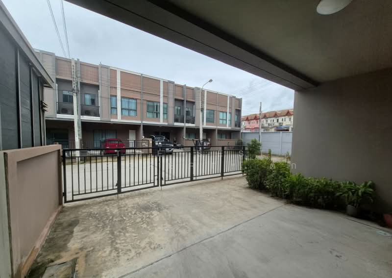 Kanda Classic Ville Phetkasem 81, Bangkok, Soi Phetkasem 81, Nong Kham, Nong Khaem, Bangkok, 3 Bedrooms, 150 sqm, Single Detached House For Sale, by The Best Property ตั๊ก, 500410314 - DDproperty.com