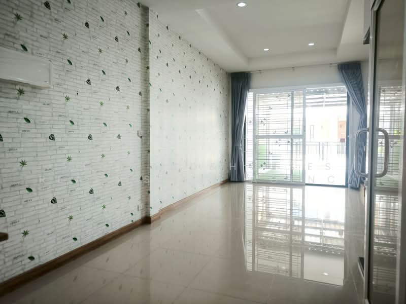 The Canvas Sukhumvit-Samrong, Samut Prakan, Thang Rotfai Sai Kao Paknam Road, Sam Rong, Phra Pra Daeng, Samut Prakan, 4 Bedrooms, 100 sqm, Townhouse For Sale, by YTD Land&houses Real Estate Agency, 500410316 - DDproperty.com