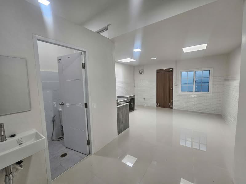 ทาวน์เฮ้าส์ ดอนเมือง ซ.เทิดราชัน41, Bangkok, ถนนเทิดราชัน, Si Khan, Don Mueang, Bangkok, 2 Bedrooms, 110 sqm, Townhouse For Sale, by Wicharn Kaonah, 500410355 - DDproperty.com