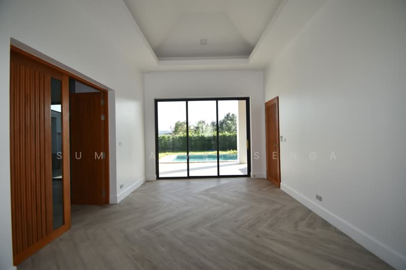 Brand New Luxury Pool Villa | Hua Hin Soi 112 Price Reduced by 1 Million Baht – Now Only 9.99 Milli, Prachuap Khiri Khan, Thap Tai, Hua Hin, Prachuap Khiri Khan, 4 Bedrooms, 269 sqm, Single Detached House For Sale, by Sumita Vriesenga, 500410400 - DDproperty.com